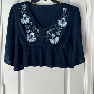 Embroidered Floral Navy Blue Peplum Blouse Medium Aeropostale Rayon Womens Top